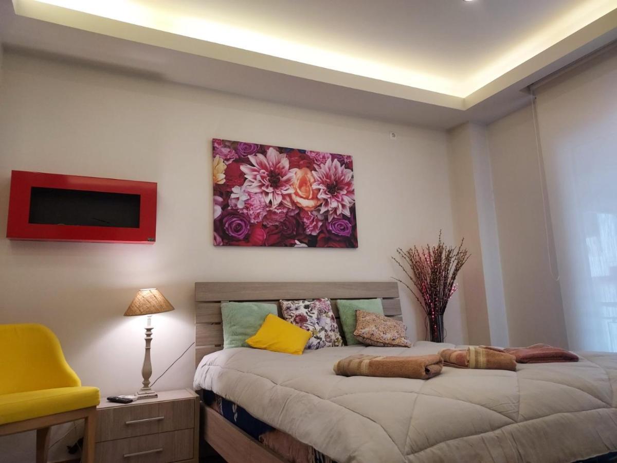 Acropolis Metro Station Flat 2 Apartment เอเธนส์ ภายนอก รูปภาพ