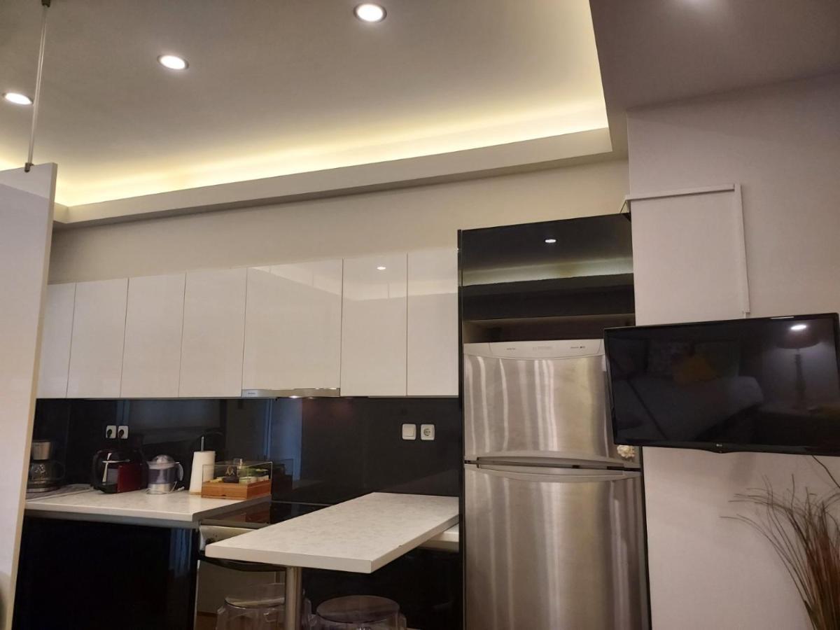 Acropolis Metro Station Flat 2 Apartment เอเธนส์ ภายนอก รูปภาพ
